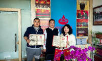 品質(zhì)再加冕！瑞明柚木窗連續(xù)6年權(quán)威認(rèn)證，劉輝主任親頒六項(xiàng)品質(zhì)榮譽(yù)
