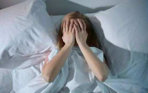 嚴重失眠怎么辦？心諾即眠睡眠儀讓你一覺到天明