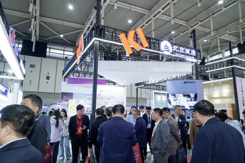 KI家具助力江蘇智慧校園升級(jí) 引領(lǐng)教學(xué)變革